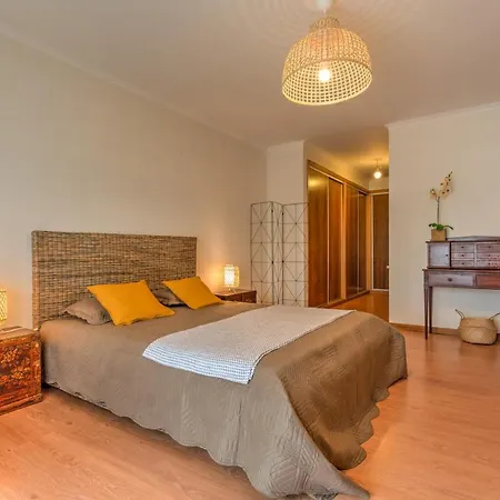 Holiday home A Casa Minhas Netas Caldas Da Rainha